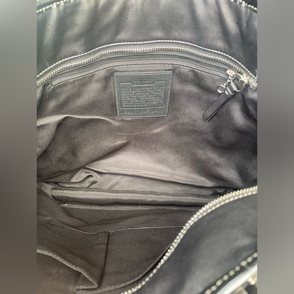 Vintage Coach Legacy Hampton Gallery Tote, Shoulder Bag Black Y2K
School or work - Picture 4 of 11